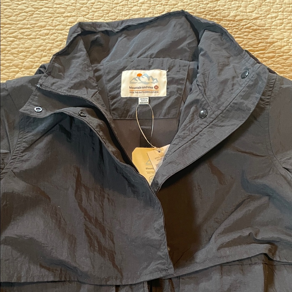 Mountain and Isles Women's Black Utility Jacket